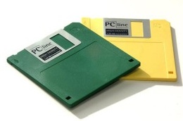 3,5" pružného disku s kapacitou 1,44MB